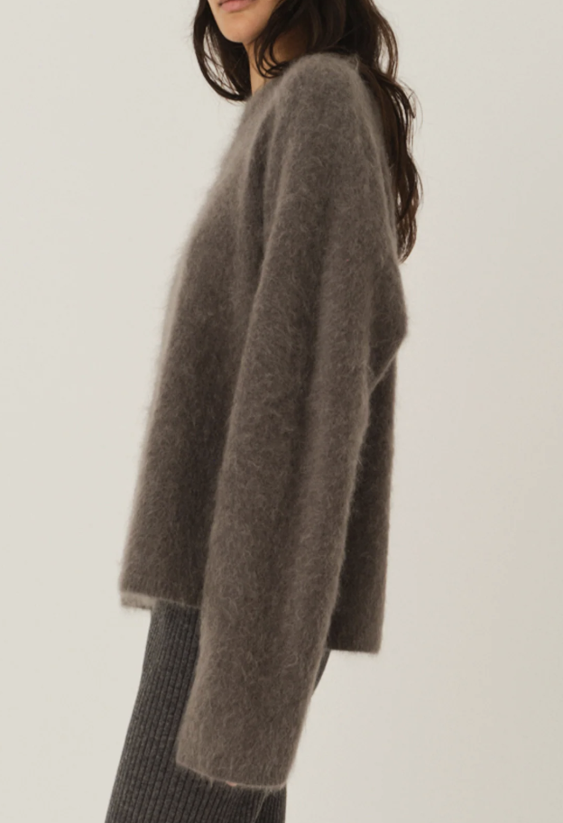 ROMA BOYFRIEND SWEATER