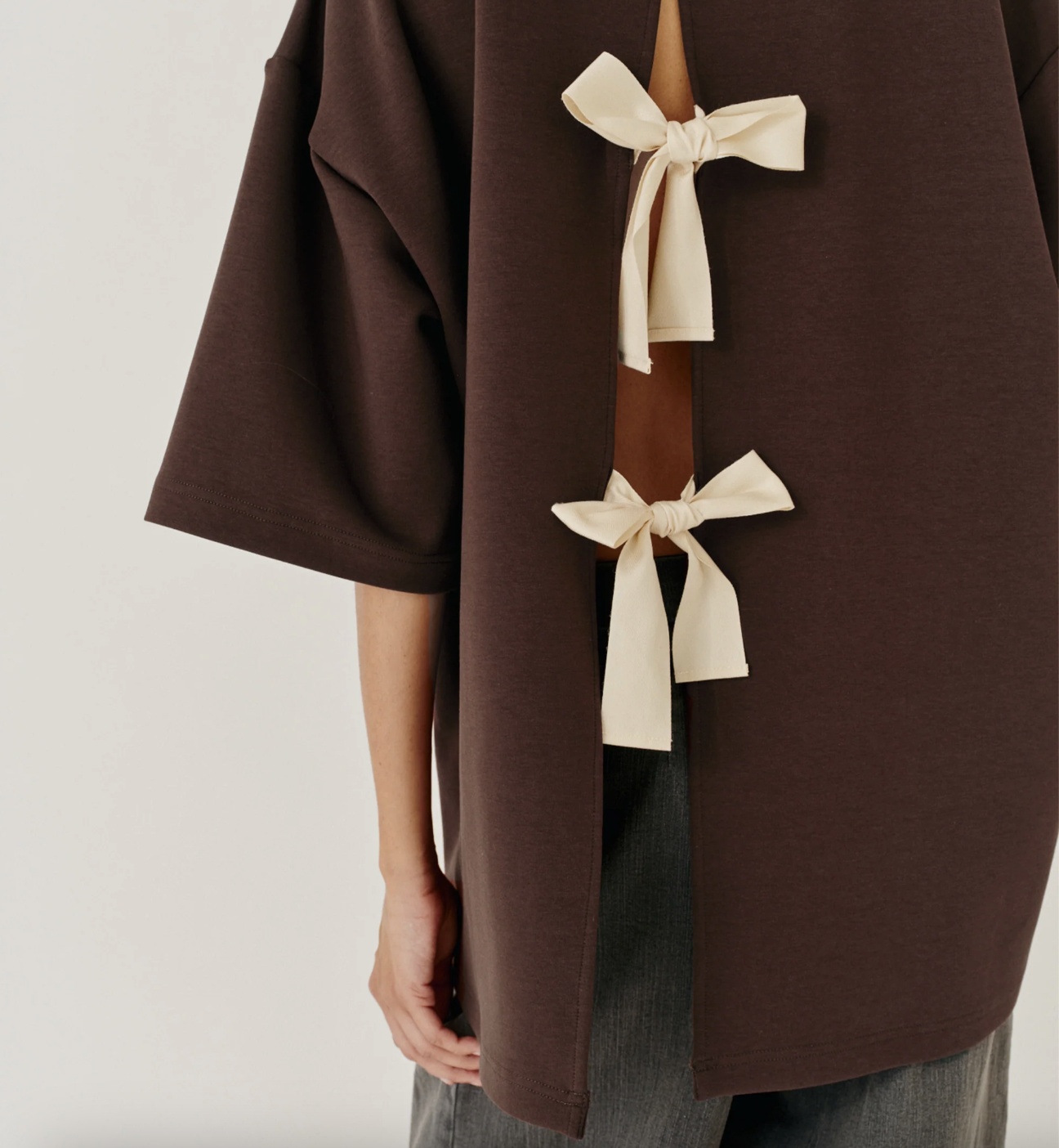 TG BOW TEE BROWN