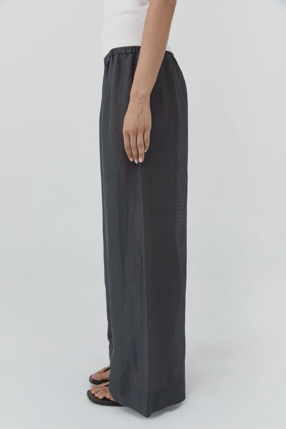 WOVEN CHECK RELAXED PANTS