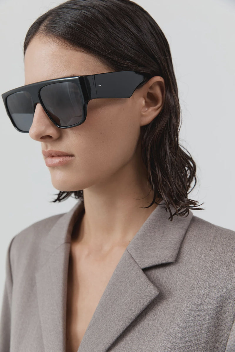 LINEA OVERSIZED SUNGLASSES