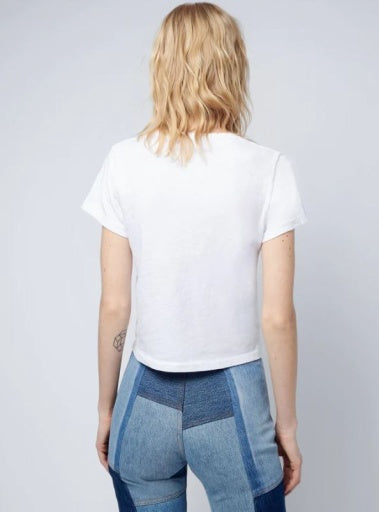 CLASSIC TEE