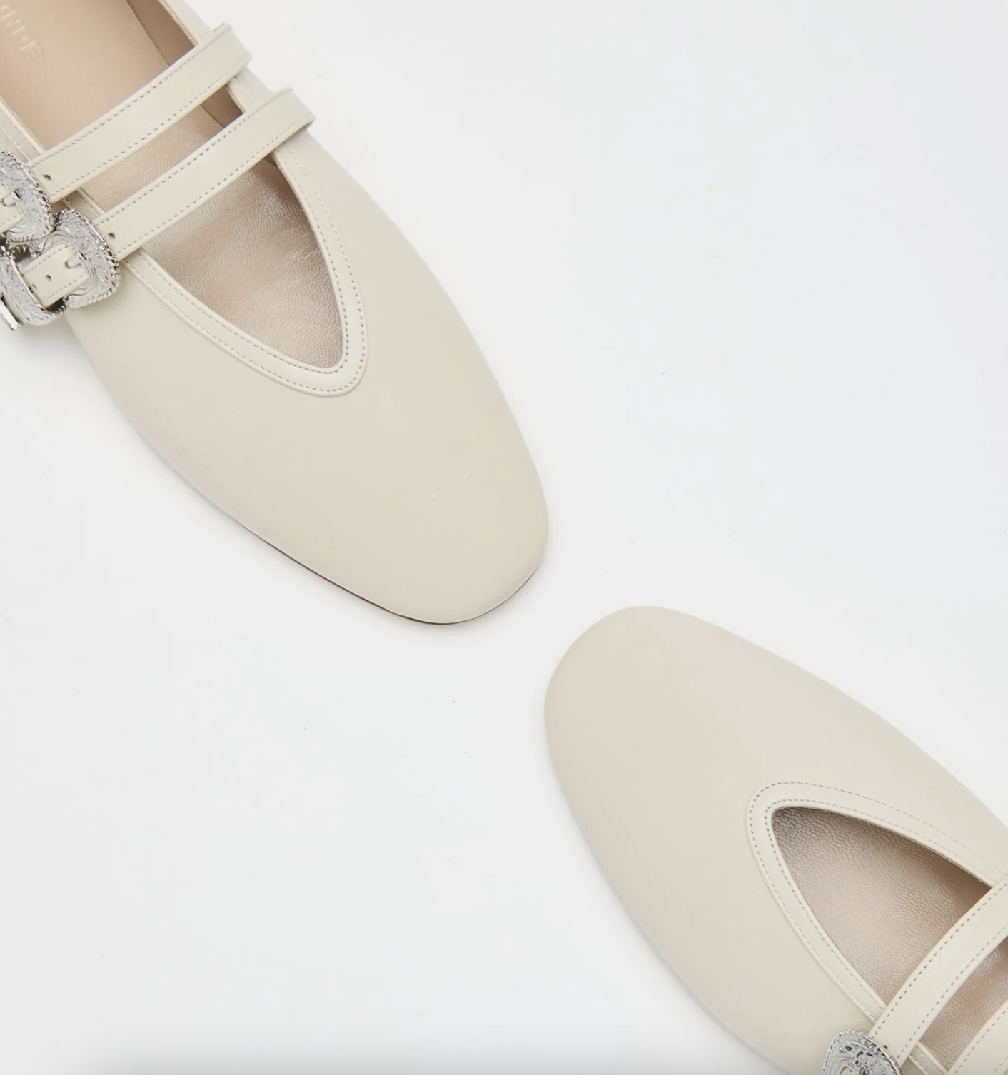 CLAUDIA SLIPPER