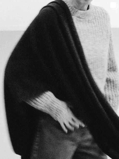 OVERSIZED SHAWL/WRAP