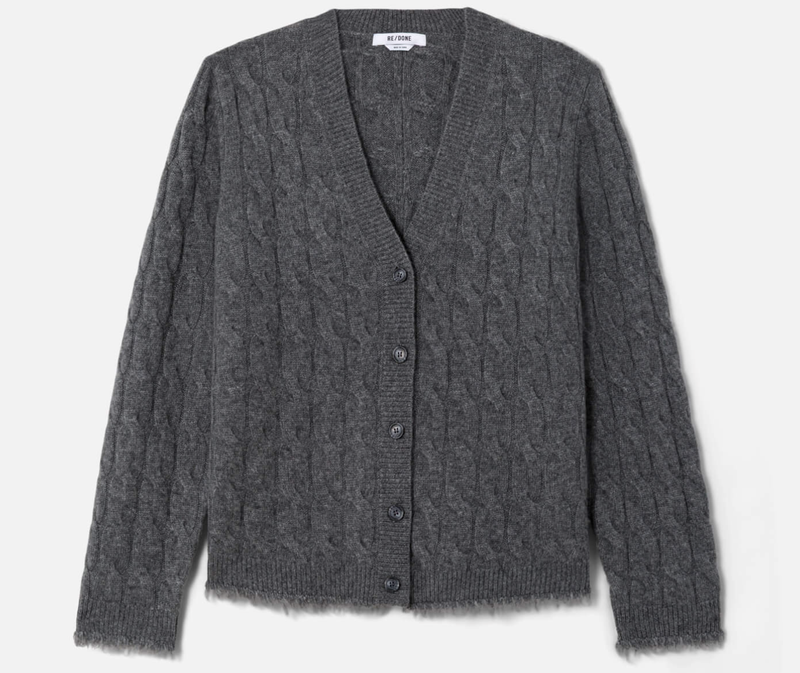 CABLE V NECK CARDI