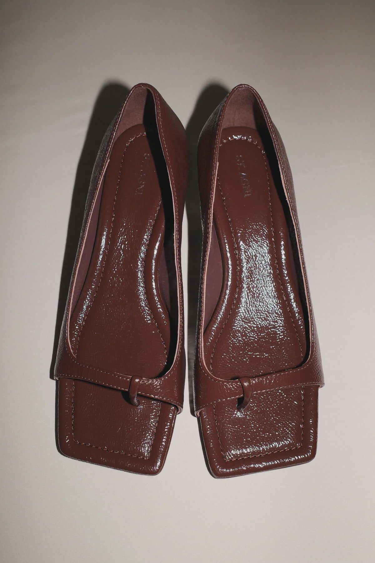 90S SQUARE TOE HEEL
