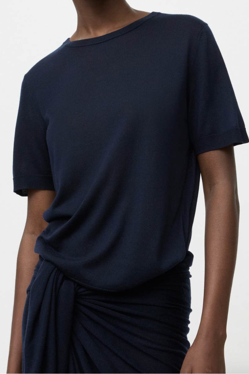 FEATHERLIGHT TEE NAVY