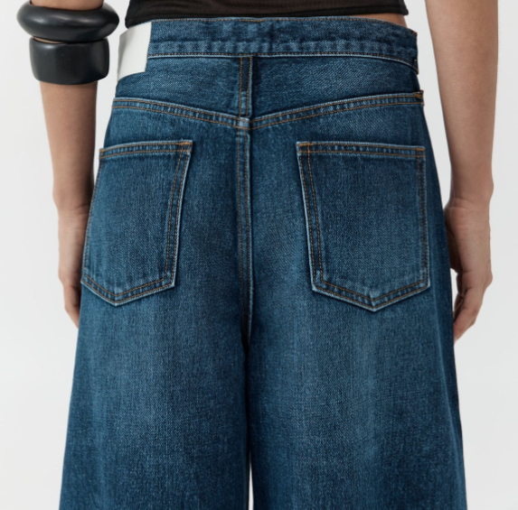 MID RISE PLEAT BARREL JEANS