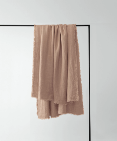 FREYA LINEN THROW - FAWN