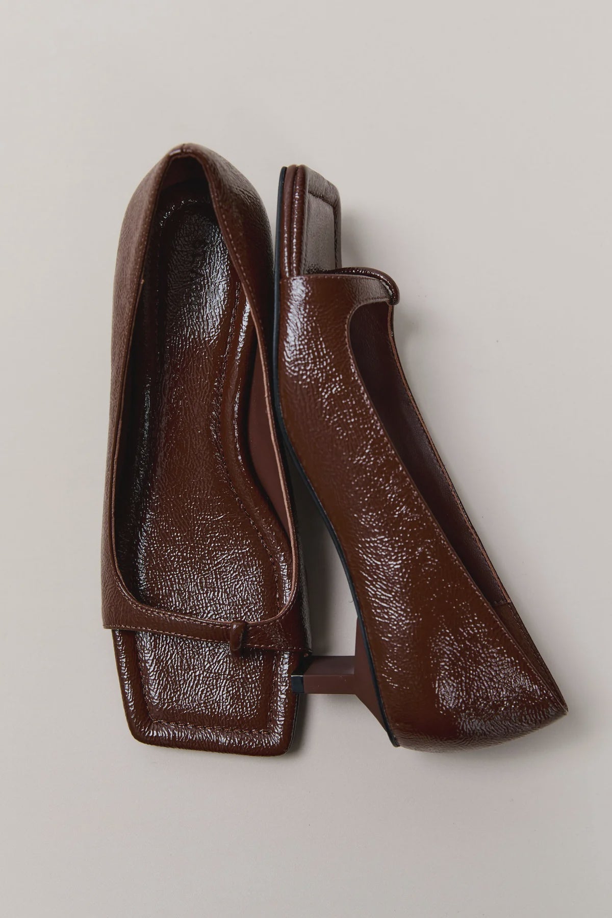 90S SQUARE TOE HEEL