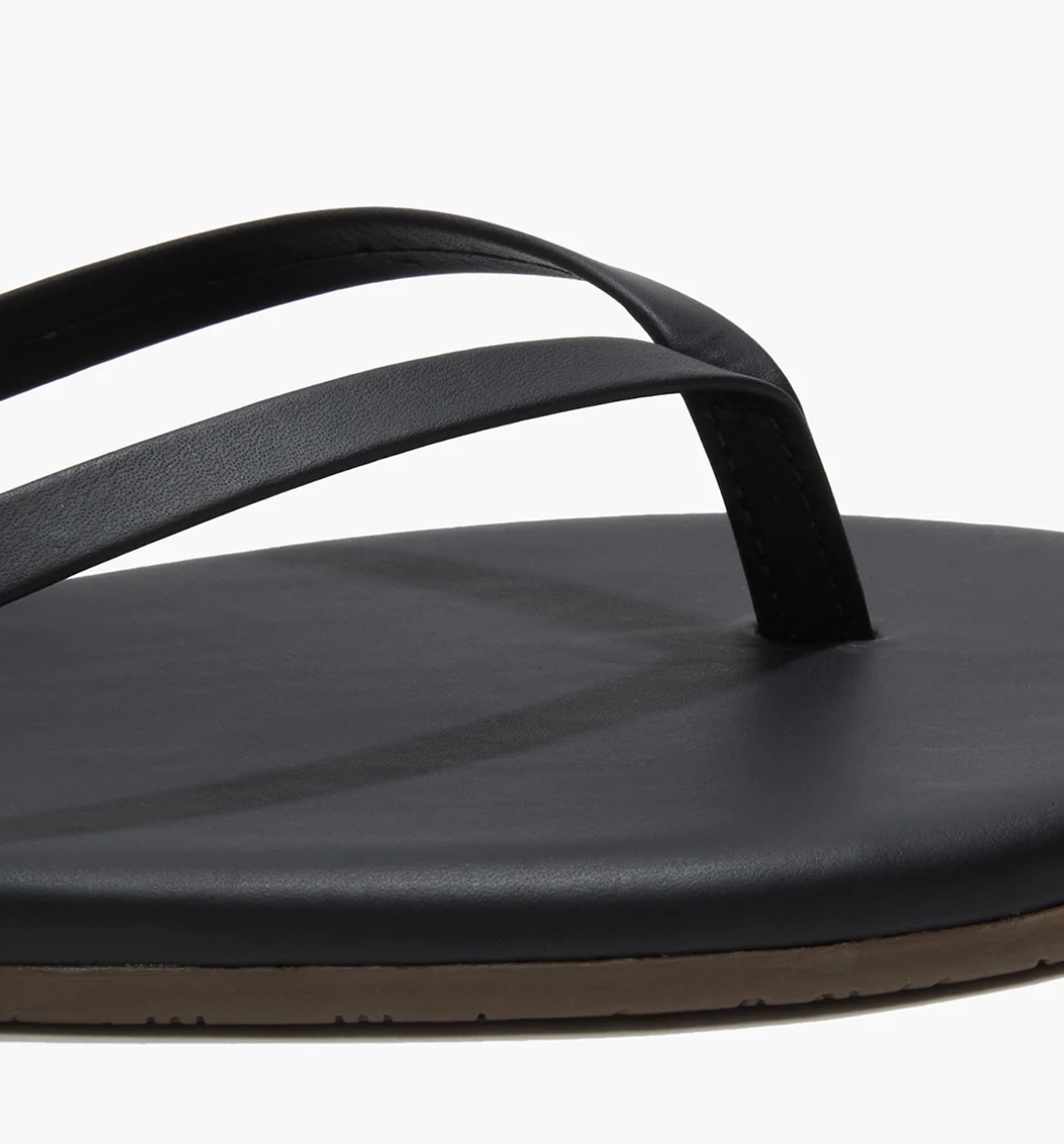 LILY MATTE BLACK