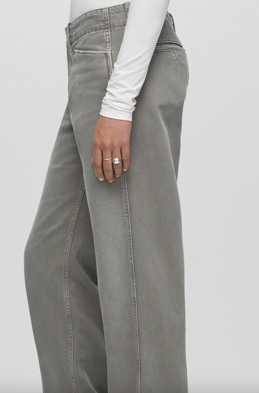 THE SLACKER JEAN