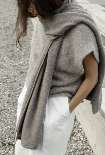 OVERSIZED SHAWL/WRAP