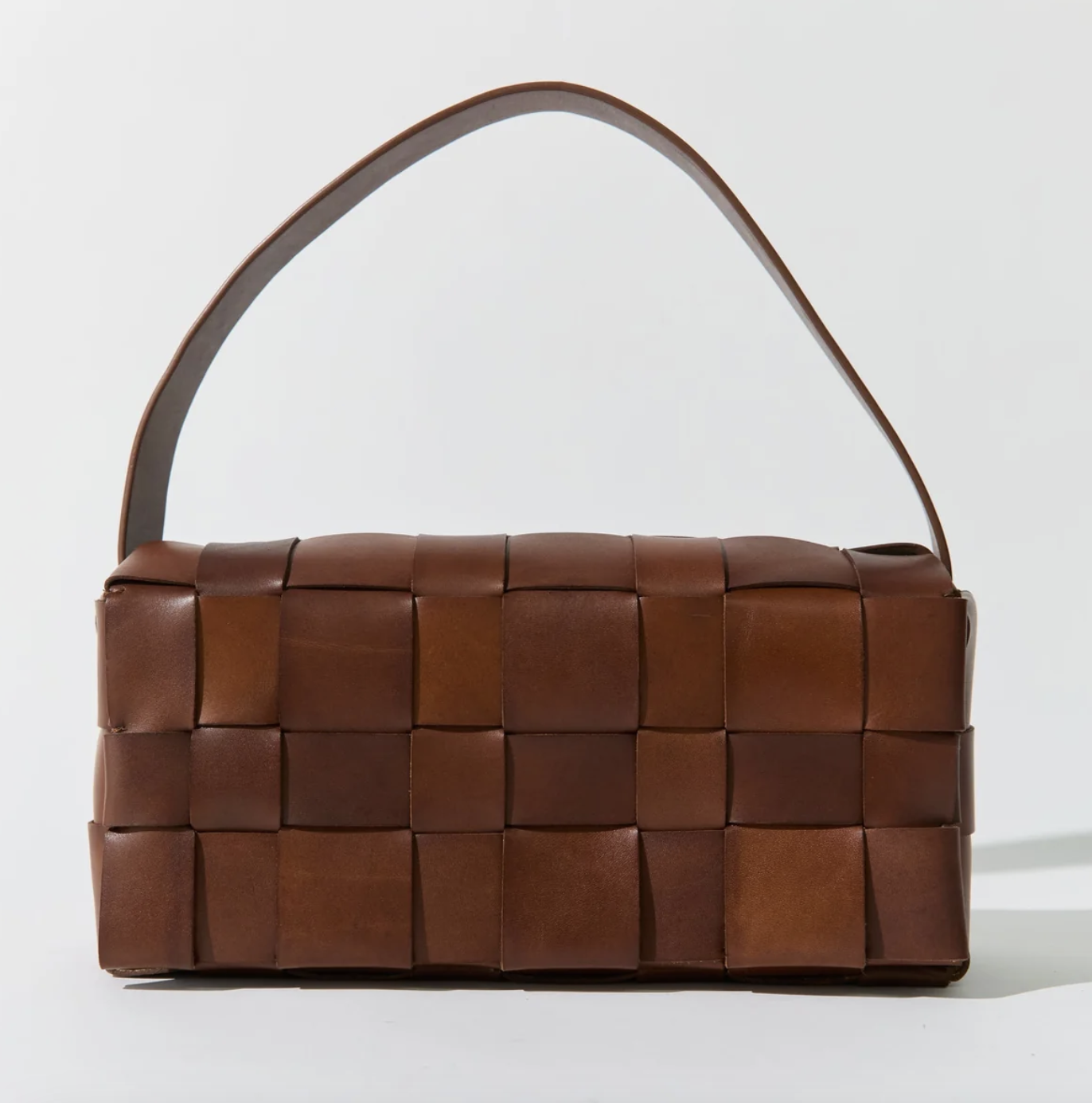WOVEN ENVELOPE SLIM TOTE