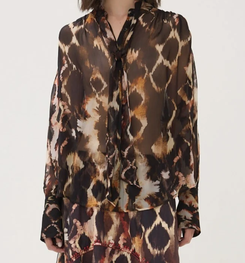 FLEETWOOD FIONA TOP